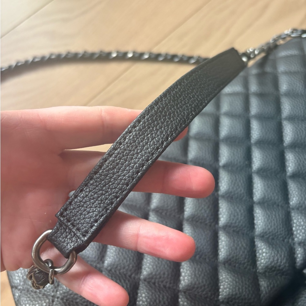 Quilted Double Flap XXL Travel Shoulder Bag - Picture 6 of 14